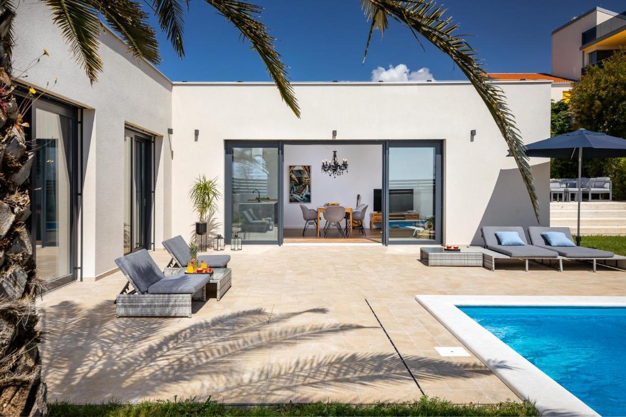 Belvedere Holidays Villas Новиград Экстерьер фото
