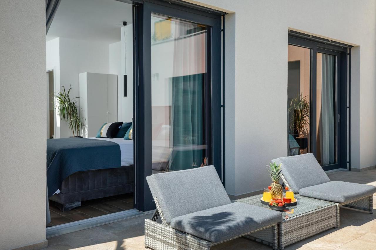 Belvedere Holidays Villas Новиград Экстерьер фото