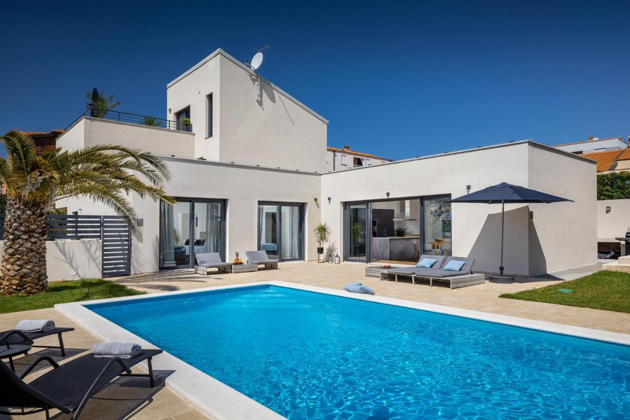 Belvedere Holidays Villas Новиград Экстерьер фото