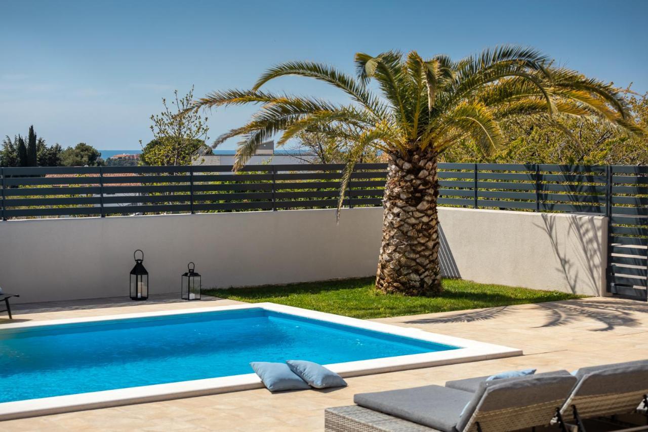 Belvedere Holidays Villas Новиград Экстерьер фото