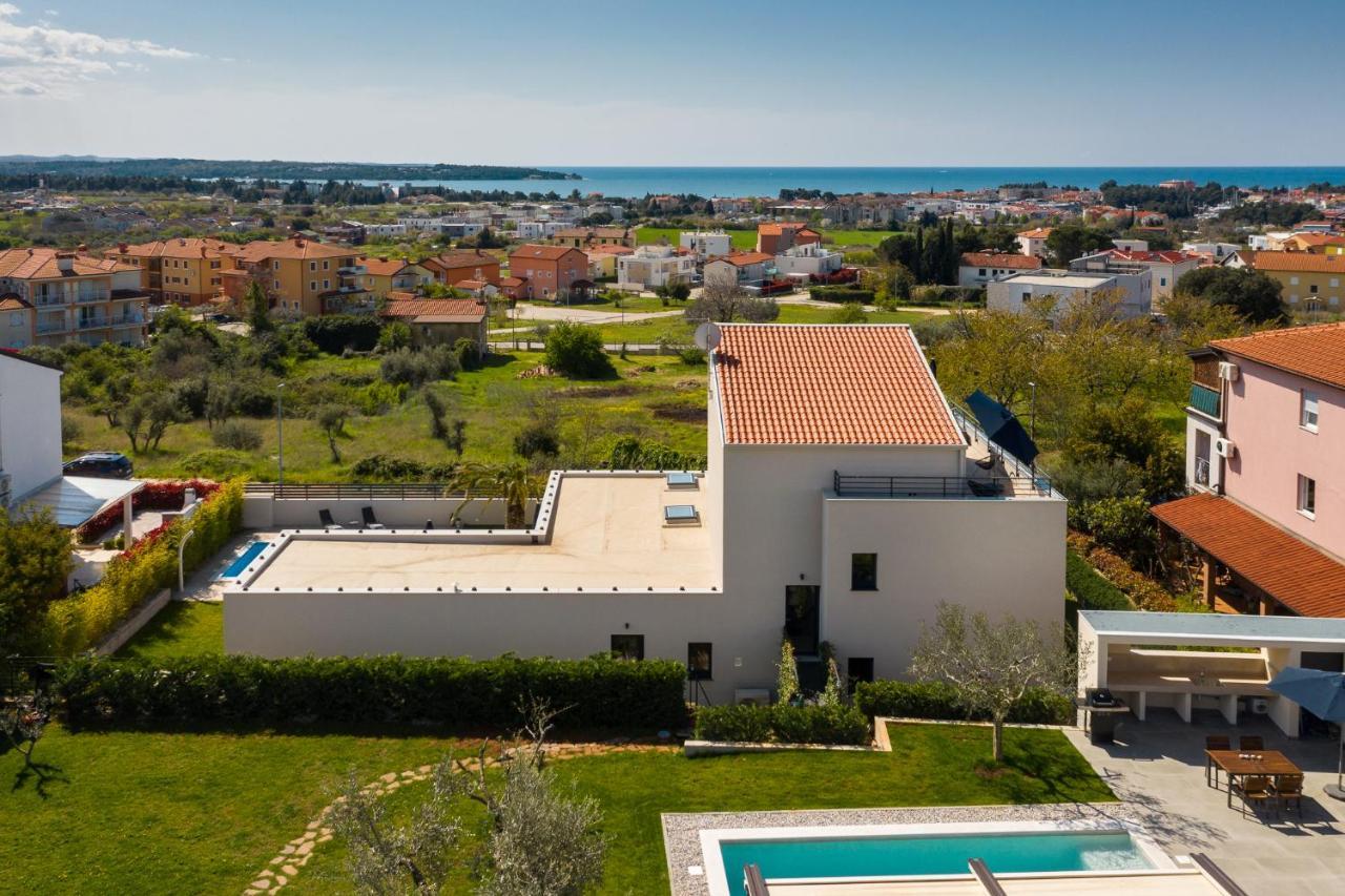 Belvedere Holidays Villas Новиград Экстерьер фото